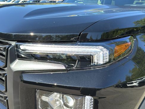 New 2026 GMC Canyon Elevation w/ Convenience Package image 5