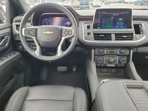 Used 2024 Chevrolet Tahoe LT w/ Luxury Package AWD/4WD image 12