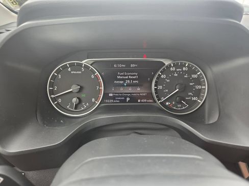 Used 2026 Nissan Rogue SV FWD image 15