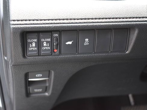 Used 2025 Honda Odyssey EX-L image 26