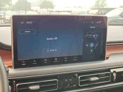 Used 2023 Lincoln Nautilus Reserve AWD/4WD image 19