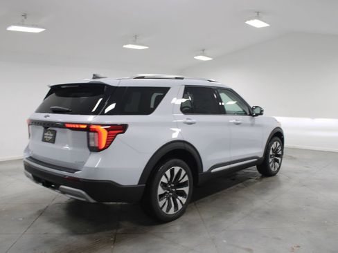 New 2026 Ford Explorer Platinum w/ LUX Leather Package AWD/4WD image 10