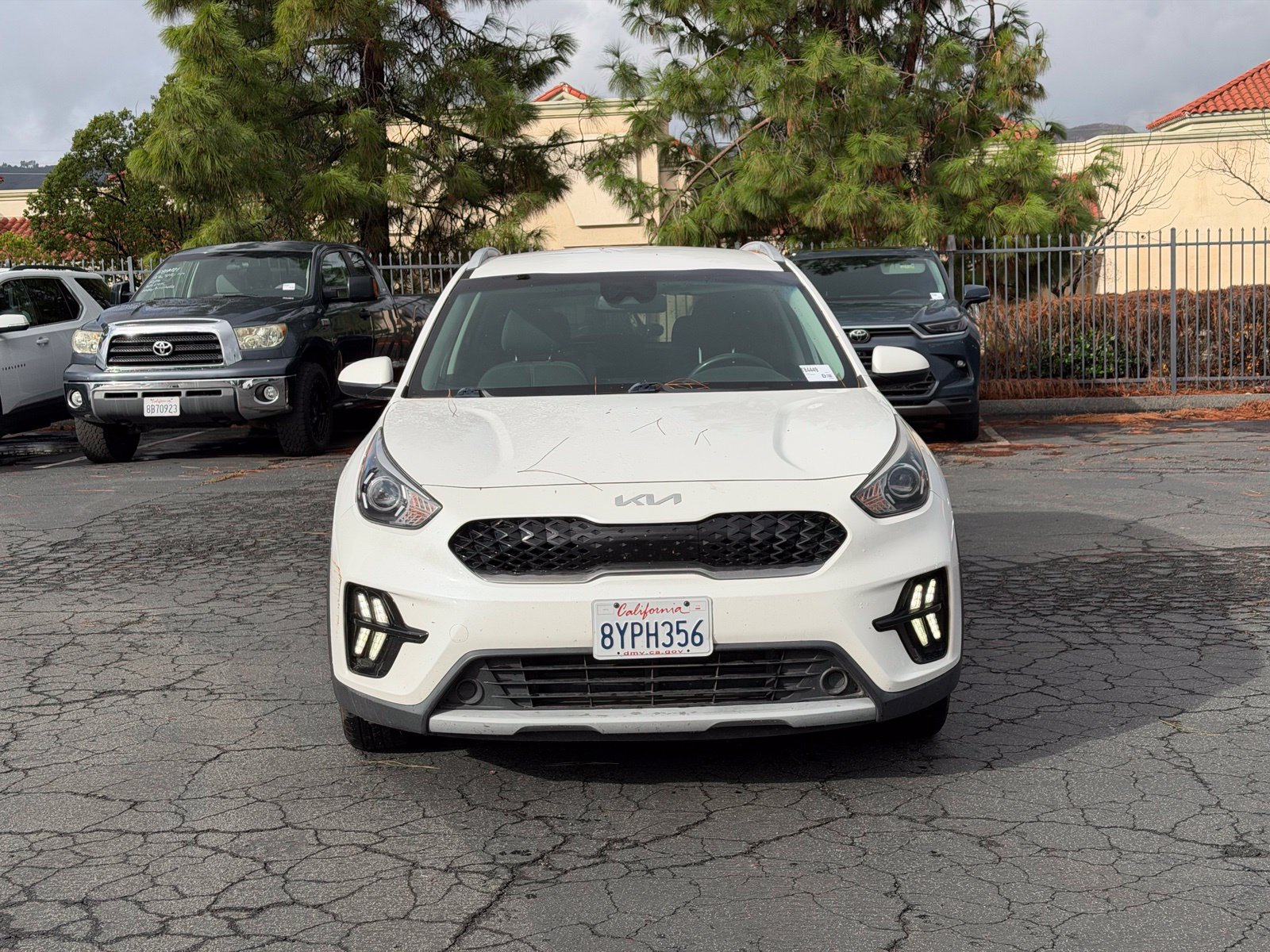 Used 2022 Kia Niro LXS FWD image 3