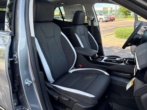 New 2026 Buick Envision Sport Touring AWD/4WD image 43