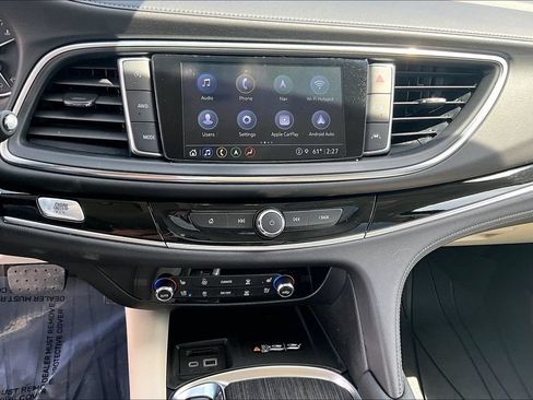 Used 2022 Buick Enclave Avenir w/ Avenir Technology Package AWD/4WD image 32