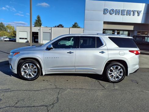 Used 2018 Chevrolet Traverse Premier image 8