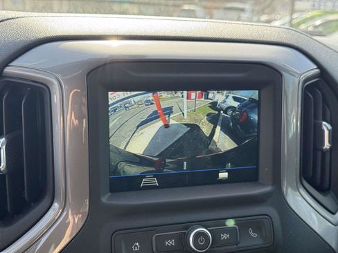 Used 2019 Chevrolet Silverado 1500 Custom Trail Boss AWD/4WD image 24