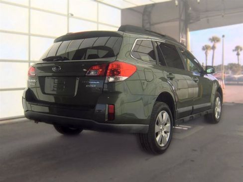 Used 2011 Subaru Outback 2.5i Premium AWD/4WD image 5