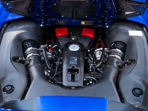 Certified 2021 Ferrari F8 Tributo RWD image 22