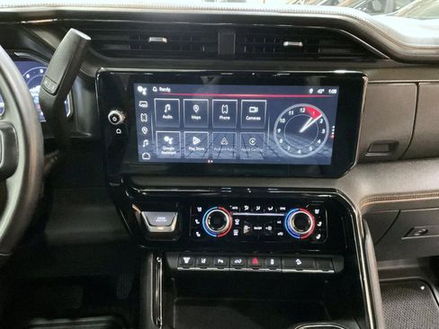 Used 2024 GMC Sierra 2500 AT4 w/ Technology Package image 13