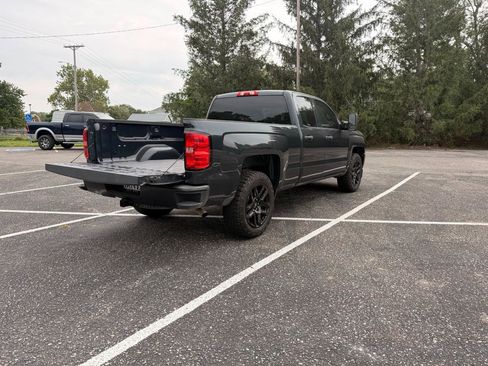 Used 2017 Chevrolet Silverado 1500 W/T AWD/4WD image 8