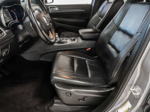 Used 2018 Jeep Grand Cherokee Limited AWD/4WD image 10