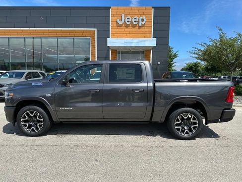 New 2026 RAM 1500 Laramie AWD/4WD image 10
