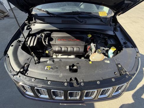 Used 2018 Jeep Compass Limited w/ Navigation Group AWD/4WD image 21