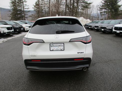 Certified 2023 Honda HR-V Sport image 6