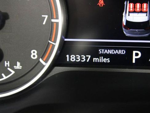Certified 2025 Nissan Rogue SV w/ SV Premium Package FWD image 28