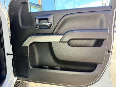 Used 2019 Chevrolet Silverado 2500 LT image 33