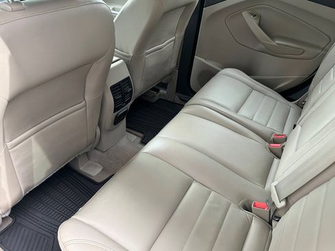 Used 2014 Ford Escape Titanium w/ Equipment Group 401A FWD image 15