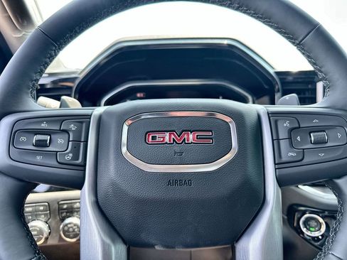 New 2026 GMC Sierra 1500 SLT AWD/4WD image 33