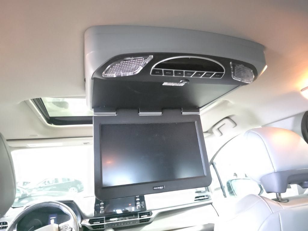 Used 2021 Toyota Sienna XLE w/ XLE Plus Package FWD image 8
