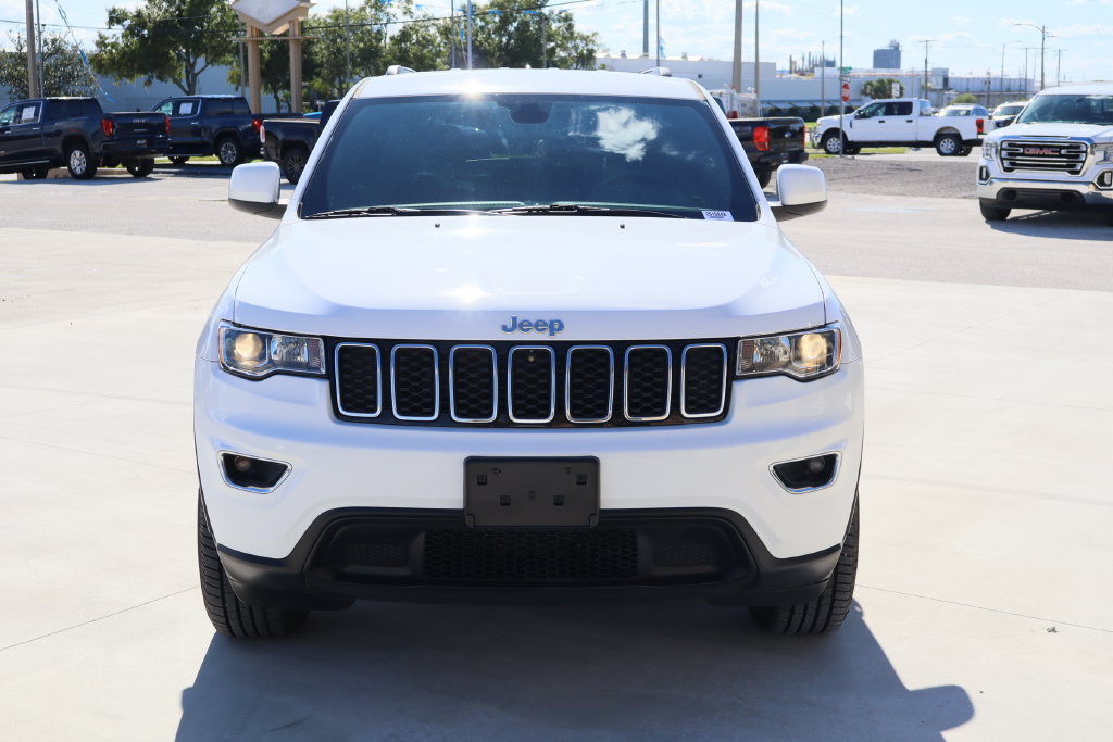 Used 2021 Jeep Grand Cherokee Laredo AWD/4WD image 4