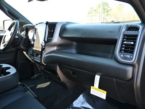 New 2026 RAM 2500 Tradesman AWD/4WD image 21