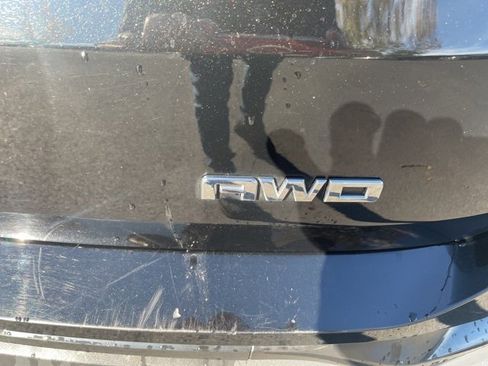 Used 2018 GMC Terrain SLT w/ Preferred Package image 12