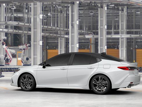 New 2026 Toyota Camry Hybrid AWD/4WD image 7
