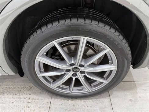 Used 2023 Audi SQ5 Premium Plus w/ Premium Plus Package image 5