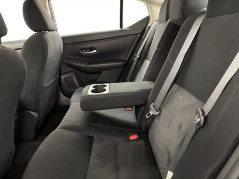 Used 2025 Nissan Sentra SR FWD image 22