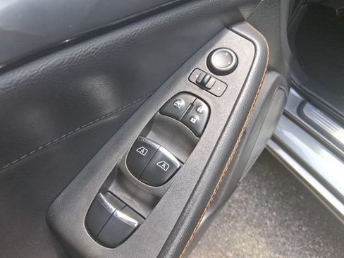 Used 2019 Nissan Maxima SR w/ Premium Package FWD image 12