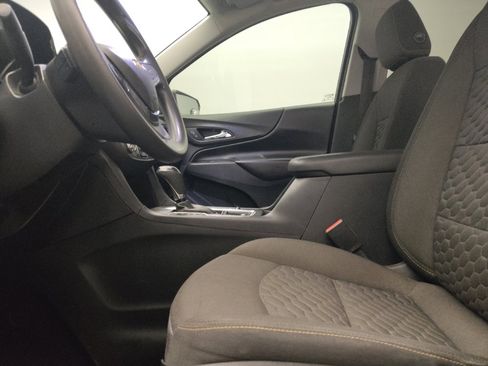Used 2019 Chevrolet Equinox LT FWD image 17