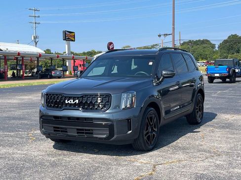 Used 2024 Kia Telluride EX X-Line image 3