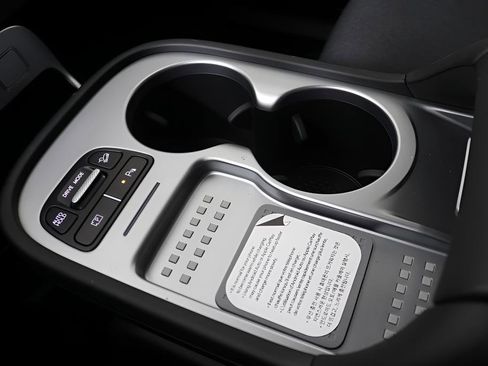 New 2026 Hyundai Ioniq 9 S RWD image 33