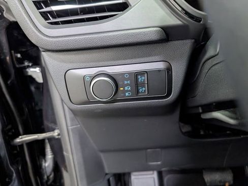 Used 2025 Ford Escape ST-Line image 19