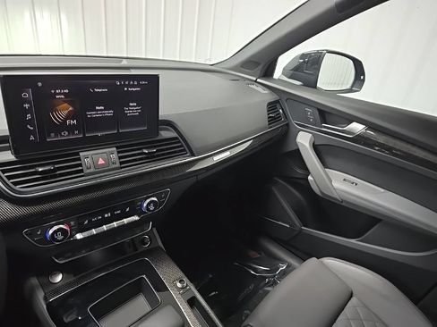 Used 2024 Audi SQ5 Premium Plus w/ S Sport Package AWD/4WD image 26