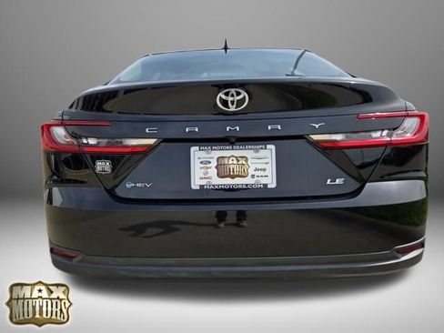 Used 2025 Toyota Camry LE FWD image 9