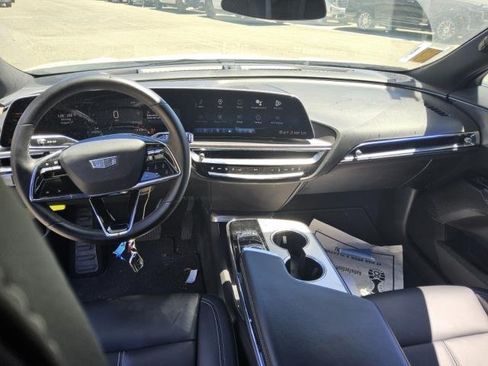 Used 2024 Cadillac Lyriq Tech RWD image 5
