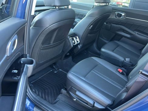 Used 2024 Kia Sorento SX AWD/4WD image 21