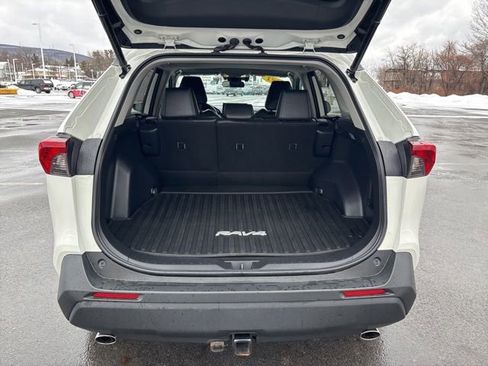Certified 2021 Toyota RAV4 XLE Premium image 17