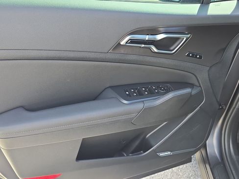 New 2026 Kia Sportage SX image 18