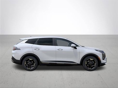 New 2026 Kia Sportage EX image 7