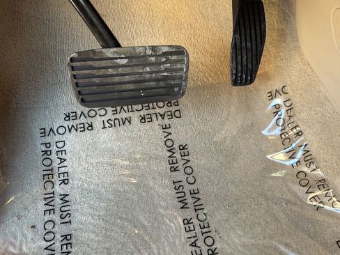 Used 2022 Cadillac Escalade Premium Luxury w/ Performance Package image 22