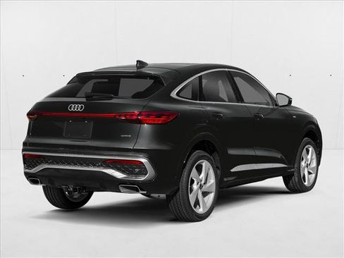 New 2026 Audi Q5 Prestige image 2