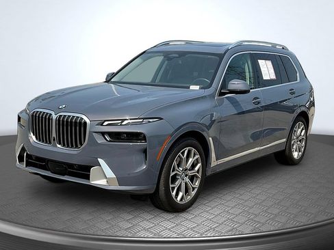 Used 2026 BMW X7 xDrive40i AWD/4WD image 3