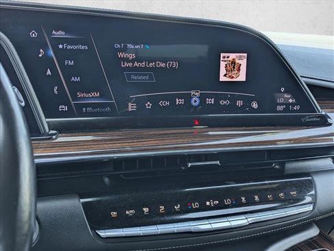 Used 2021 Cadillac Escalade ESV Premium Luxury w/ Driver Assist Tech Package AWD/4WD image 15