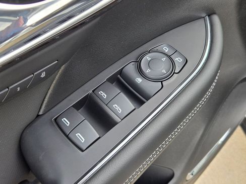 Used 2025 Buick Envision Preferred image 26