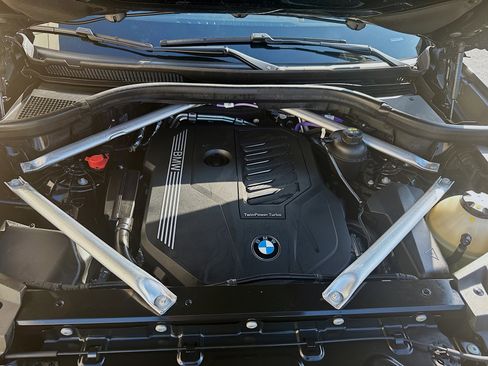 Used 2023 BMW X6 xDrive40i w/ Premium Package image 36