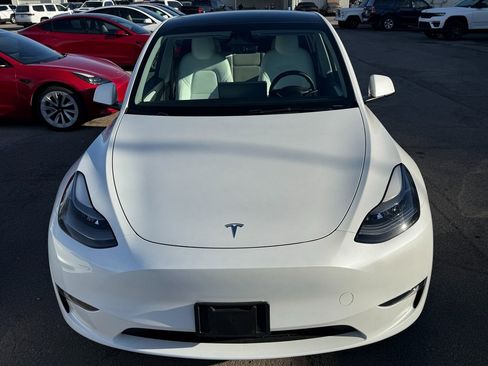 Used 2024 Tesla Model Y Long Range image 4