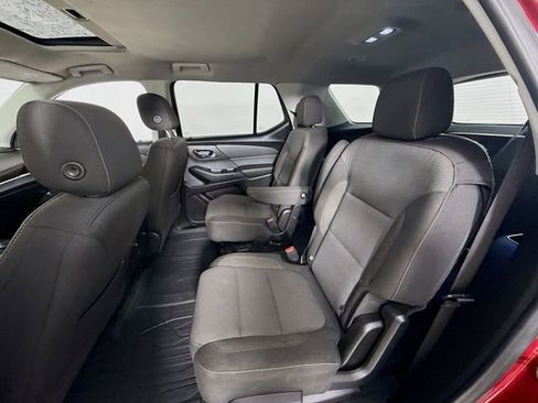 Used 2020 Chevrolet Traverse LT w/ LPO, Floor Liner Package image 24